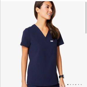 Figs navy medium scrub top